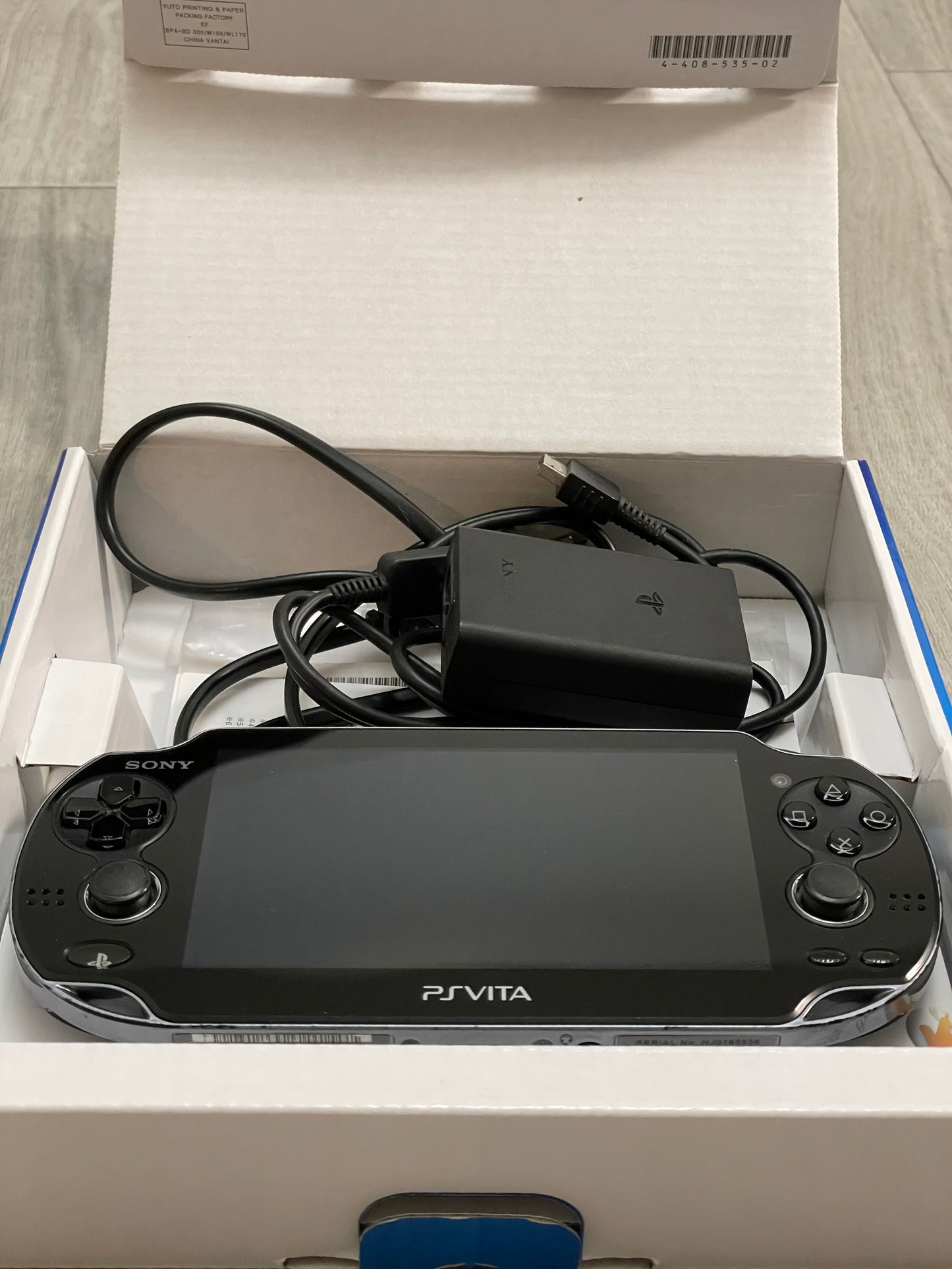 PS Vita 1000 Complete in Box