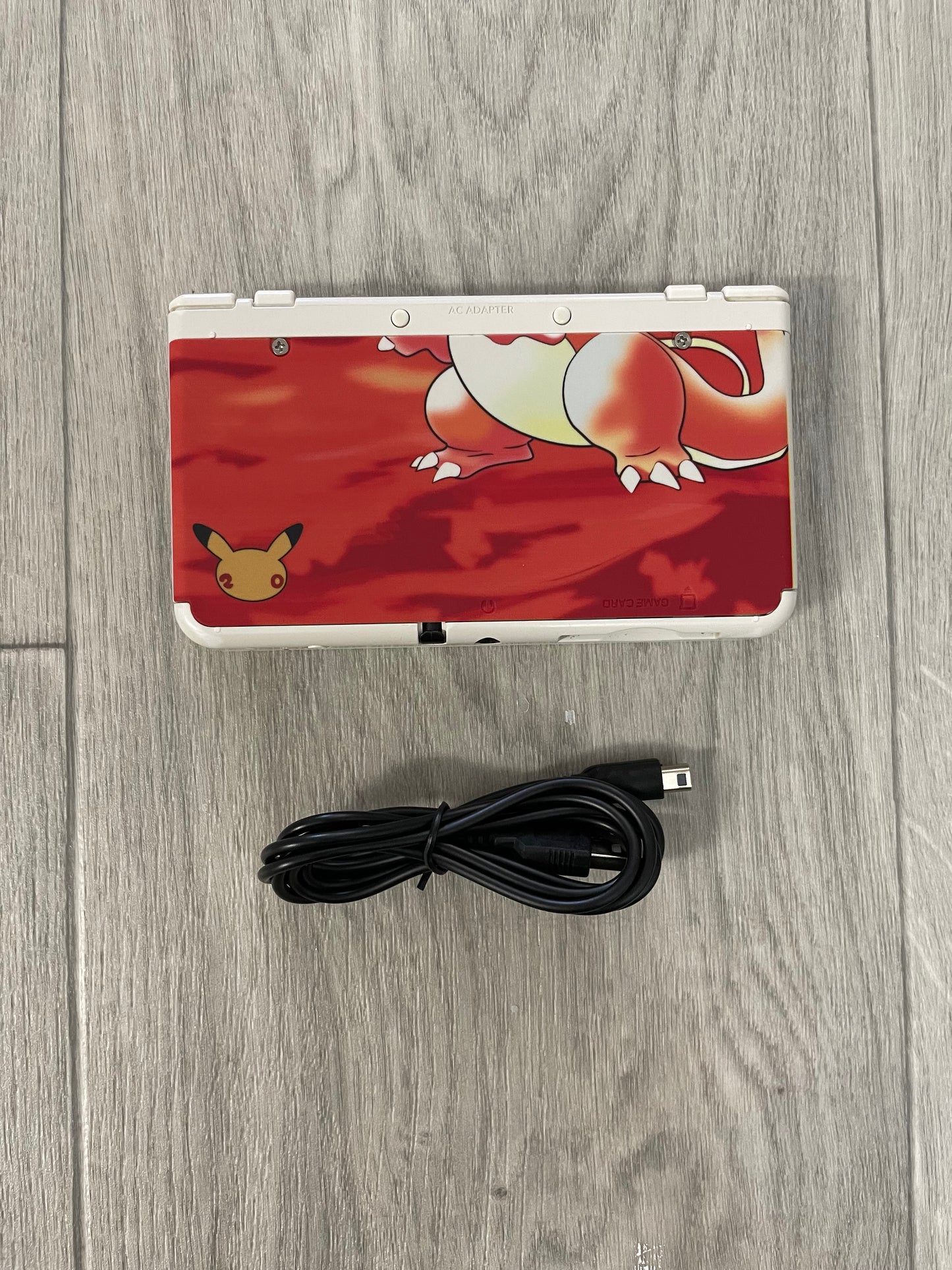 Nintendo 3DS Special Charizard Pokemon Edition with games and charger
