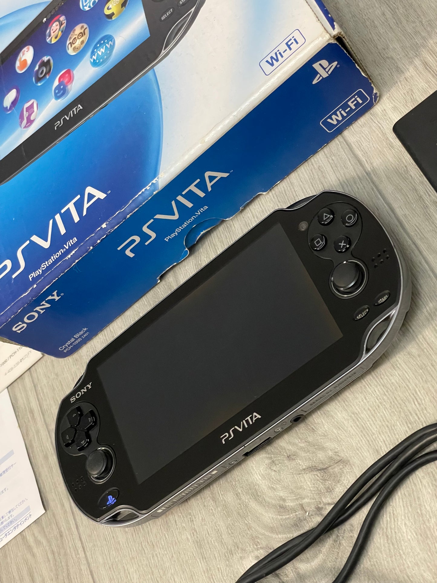 PS Vita 1000 Complete in Box