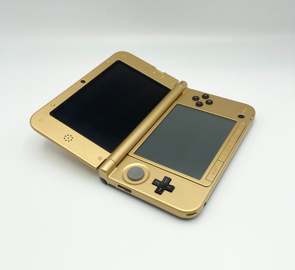Nintendo 3DS XL Zelda Link Between Worlds Limited Edition System