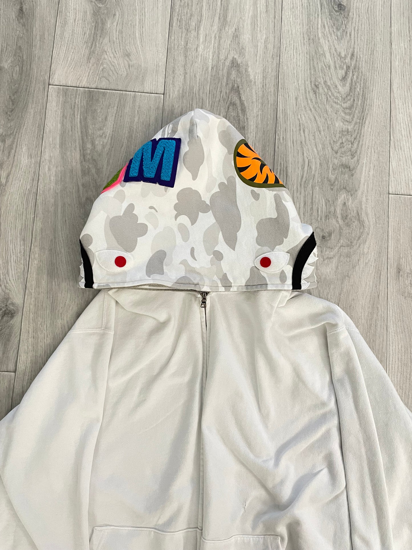 [XL] Bape White Aoyama Camo Shark Hoodie