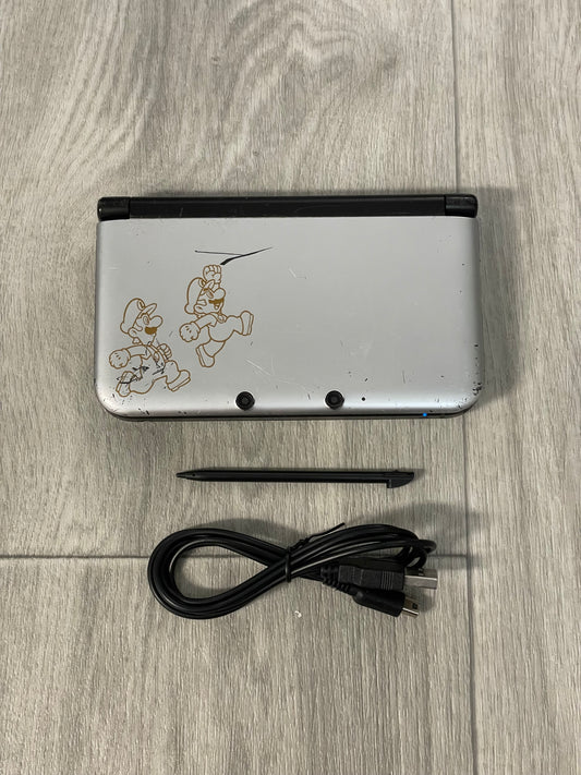 Nintendo 3DS XL The Year of Luigi 30th Anniversary Edition Silver Console