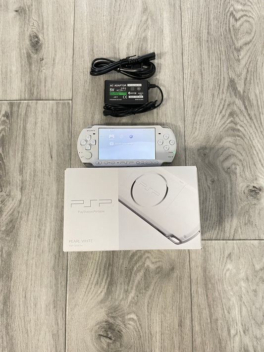 PSP 3000 Pearl White Console Complete In Box  REGION FREE CIB USA SELLER