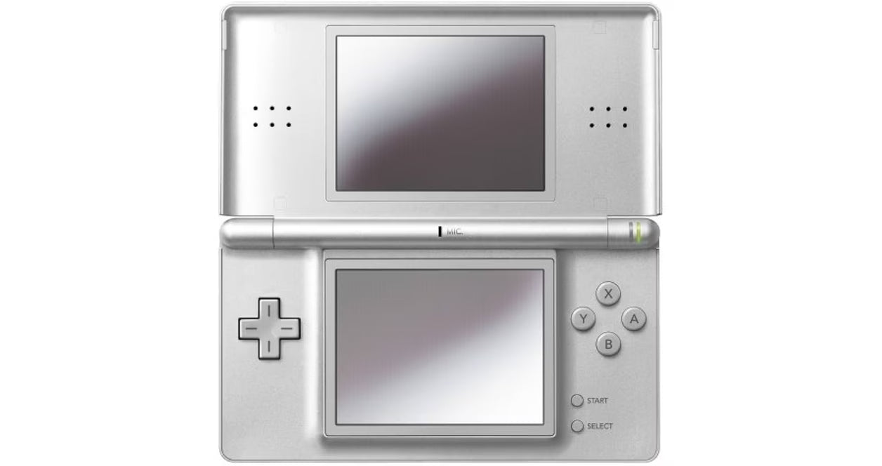 Nintendo DS Lite + Charger + Stylus